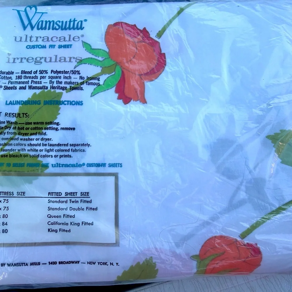 Wamsutta White Flat & Fitted Sheet with Red Rose and Green Leaves